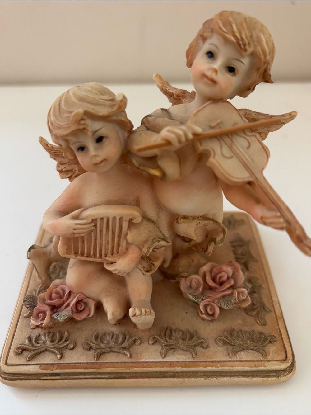 Vintage-Style Cream Cherub Figurine Decorative Sculpture